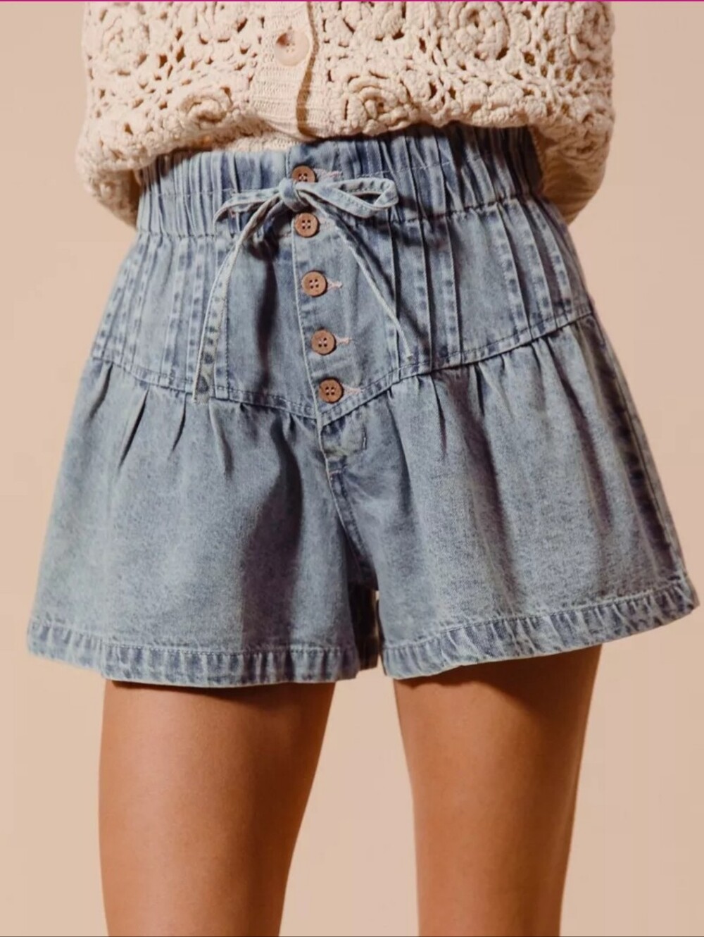 So Me NWT High-Waist Light Blue Flared Denim Shorts with Button Front Sz Small